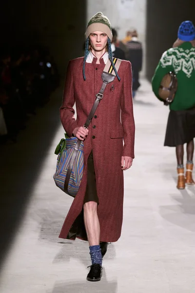 Look 57